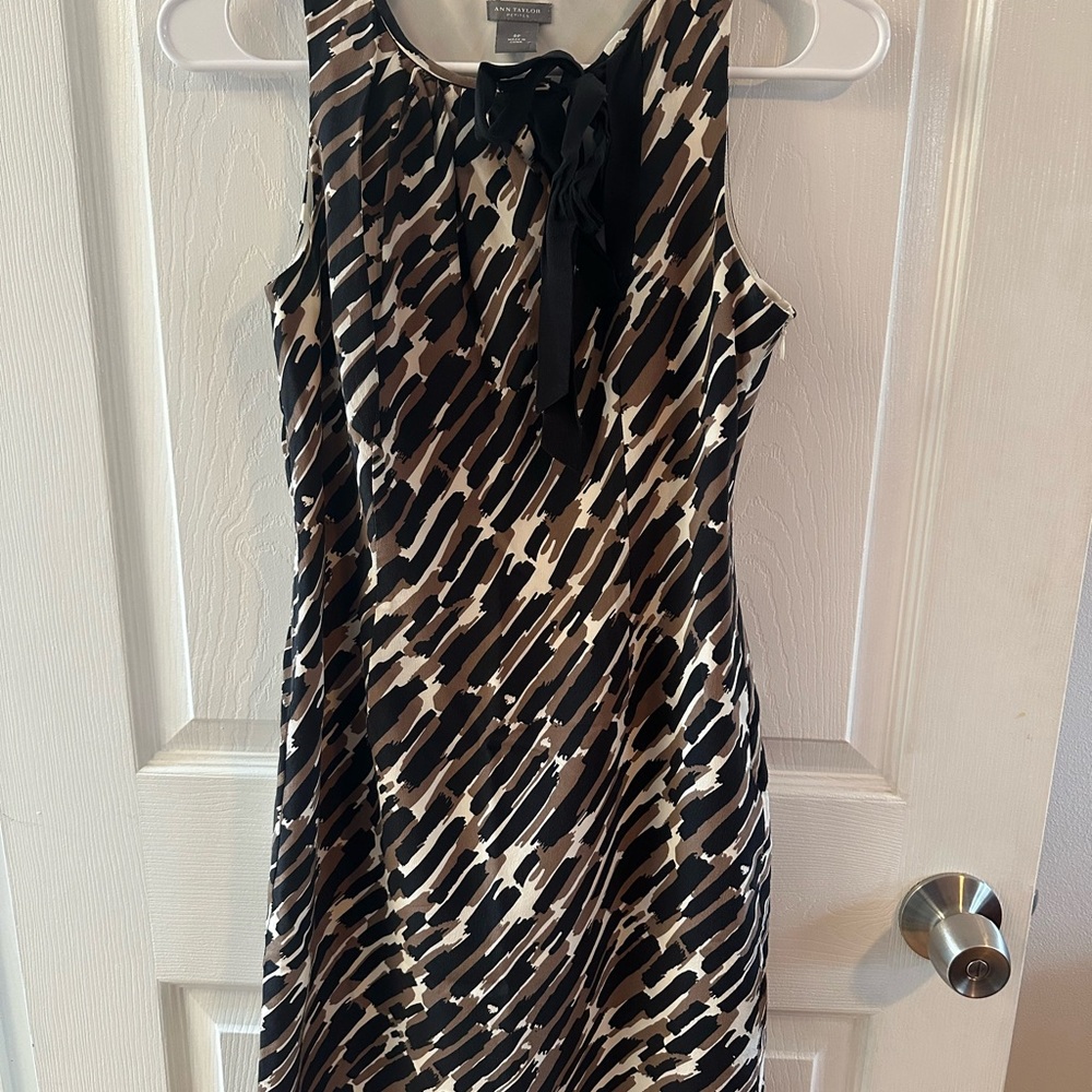Chic Black and Cream Patterned Dress
